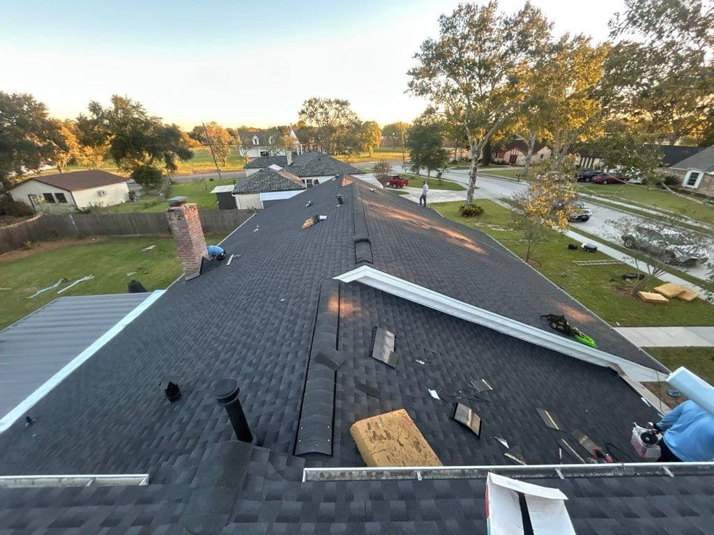 Gallery photos for Secure and Stylish Shingle Roof Installation in Alvin: Image #2