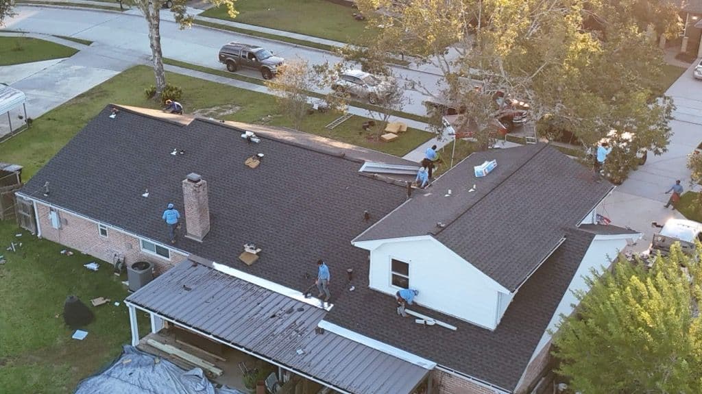 Gallery photos for Secure and Stylish Shingle Roof Installation in Alvin: Image #3