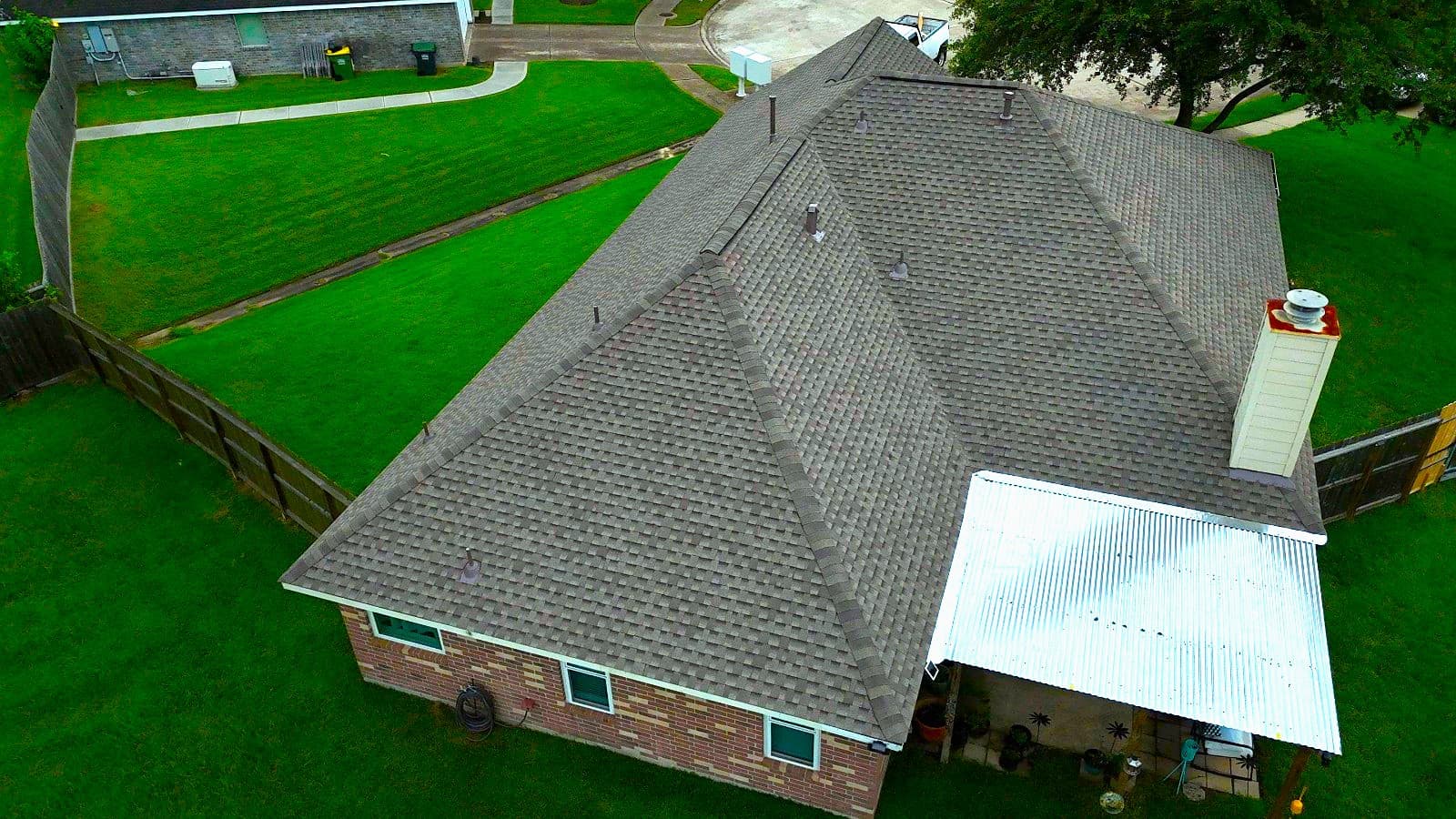 Gallery photos for Full Roof Replacement Completed in One Day in Pearland: Image #1
