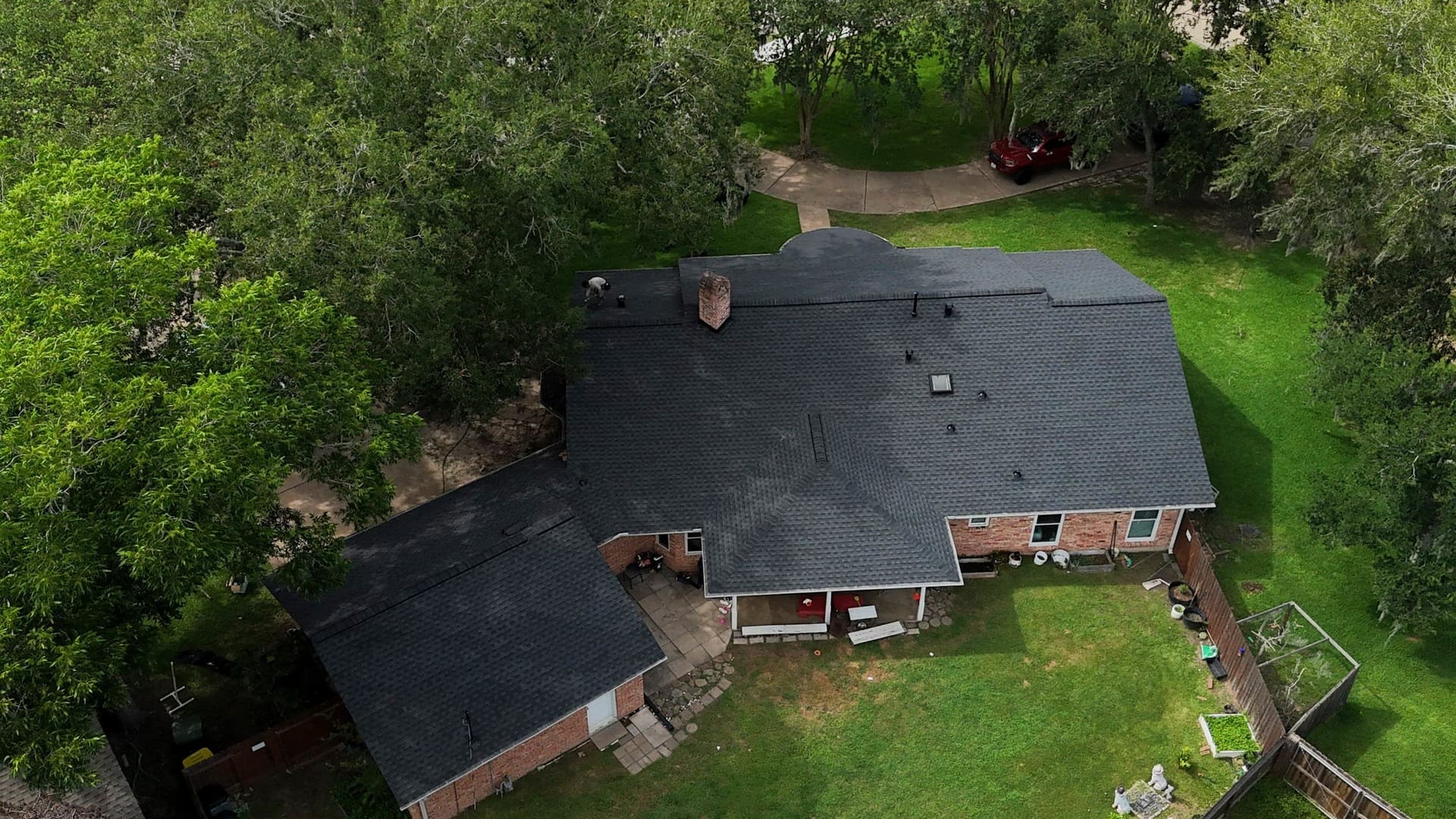 Gallery photos for Full Roof Replacement on Yost Blvd in Pearland: Image #3