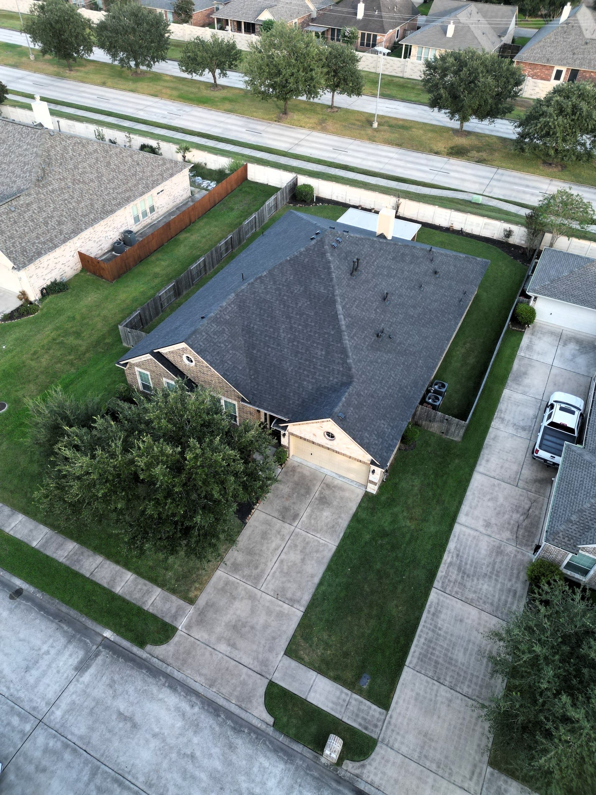 Gallery photos for Hail Damage Roof Replacement Done Right in Pearland: Image #4